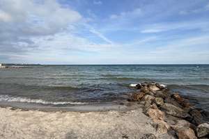 Charmante, frisch sanierte Ferienwohnung in 1. Strandlage in Sierksdorf an der Ostsee – Am Fahrenkrog 80, 23730 Sierksdorf – Vorschaubild 3