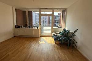 1-Zimmer Wohnung mit Balkon im 4. OG in Berlin Tiergarten