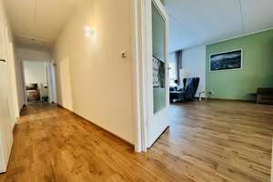 ** BUNGALOW! Teilsaniert, bezugsfrei & traumhaften Garten! ** – Die vollständige Adresse der Immobilie erhältst du vom Anbieter., 61169 Friedberg (Hessen) – Vorschaubild 4
