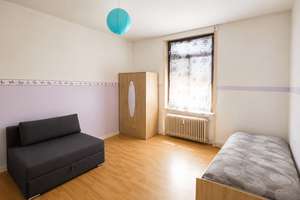 Altbau trifft Potenzial: Villa mit drei Wohneinheiten & Garagen in Offenbach am Main – 63071 Lichtenplatte, Offenbach am Main – Vorschaubild 13