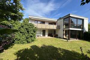 Grosszügiger Einfamilienhaus-Bungalow in ruhiger, grüner Oase in Weinstadt – Rems-Murr-Kreis – Vorschaubild 2