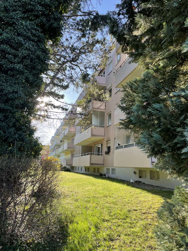 SONNIGE WOHNUNG - PERFEKTER GRUNDRISS - VIEL POTENTIAL