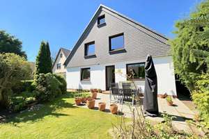 FAMILIENTRAUM. Charmantes EFH. mit TOP-Ausstattung u. Option als Zweifamilienhaus. HH-Poppenbüttel. – Die vollständige Adresse der Immobilie erhältst du vom Anbieter., 22399 Poppenbüttel, Hamburg – Vorschaubild 2