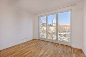 Großzügige, modern geschnittene 5-Zimmer-Wohnung mit Loggia, 2 Bädern & TG (BJ 2015) – Fritz-Wildung-Straße 14, 14199 Schmargendorf, Berlin – Vorschaubild 8