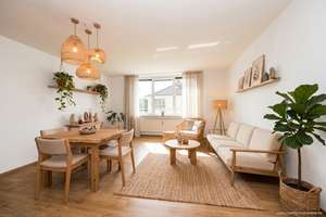 Helle 2-Zimmer-Wohnung mit einzigartigem Blick auf die Neue Pinakothek! 5. OG in den Schellinghöfen