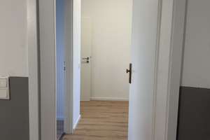 Attraktive  HELLE UND RUHIGE 2 Zimmerwohnung moderner Ausstattung SANIERT – Gumbertstraße 83, 40229 Eller, Düsseldorf – Vorschaubild 17
