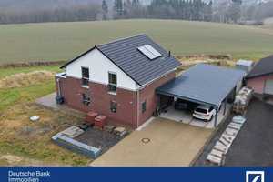 Junges Einfamilienhaus mit lichtdurchfluteten Räumen, moderner Ausstattung und großem Garten! – Cochem-Zell (Kreis) – Vorschaubild 1