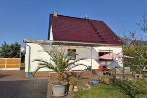 gepflegtes Einfamilienhaus in ländlicher Gegend – Die vollständige Adresse der Immobilie erhältst du vom Anbieter., 15910 Bersteland – Vorschaubild 2