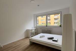 Ideale 3er-WG! Saniert, möbliert und sofort bezugsfertig – Die vollständige Adresse der Immobilie erhältst du vom Anbieter., 80935 Lerchenau-Ost, München – Vorschaubild 2