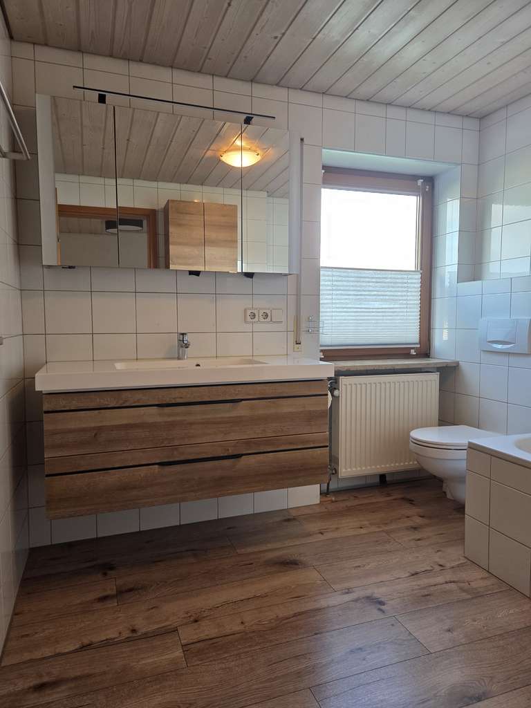 Immobilie in Großmehring - Helle Eigentumswohnung mit 2 Bädern, Balkon und Garage in Großmehring - Bild 3