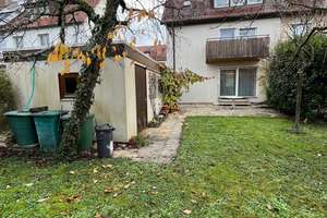 Modernisierte Doppelhaushälfte in guter, ruhiger Wohnlage von Stuttgart-Luginsland! – Die vollständige Adresse der Immobilie erhältst du vom Anbieter., 70327 Luginsland, Stuttgart – Vorschaubild 1