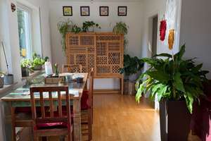 Geschmackvolle 2,5-Zimmer-Wohnung mit geh. Innenausstattung mit Balkon und EBK in Stuttgart – Die vollständige Adresse der Immobilie erhältst du vom Anbieter., 70597 Degerloch (Ortsteil), Stuttgart – Vorschaubild 3