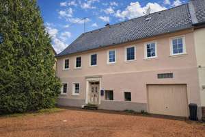 Ruhig gelegenes Wohnhaus mit großer Garage – Im Bruch 6, 55765 Ellweiler – Vorschaubild 1
