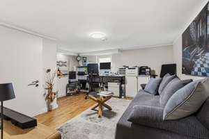 Property thumbnail 23