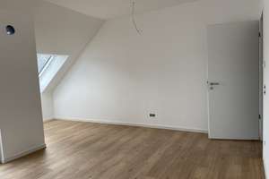 3- Zimmer- Dachgeschosswohnung in Schlebusch-
Ihr neues Zuhause mit Weitblick – Die vollständige Adresse der Immobilie erhältst du vom Anbieter., 51375 Schlebusch, Leverkusen – Vorschaubild 8