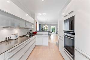 MODERNES & EXKLUSIVES TOWNHOUSE für exklusive Ansprüche - Ruhiglage - dicht am Park – Die vollständige Adresse der Immobilie erhältst du vom Anbieter., 14199 Wilmersdorf, Berlin – Vorschaubild 5