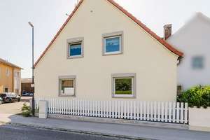 Zuhause mit Charakter, Platz für die Familie und Raum für Ihre Leidenschaften – Die vollständige Adresse der Immobilie erhältst du vom Anbieter., 86633 Neuburg an der Donau – Vorschaubild 3