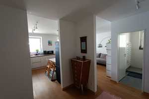 MÖBLIERTE 3-Zimmer-Wohnung FÜR 2 JAHRE mit geh. Innenausstattung und Balkon nahe Rudolfplatz – Rubensstraße 25-27, 50676 Köln – Vorschaubild 3