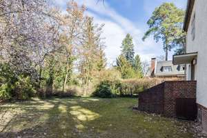 Top-Lage Dahlem - Bezugsfreies Einfamilienhaus am Thielpark unter Bodenrichtwert – Die vollständige Adresse der Immobilie erhältst du vom Anbieter., 14195 Dahlem, Berlin – Vorschaubild 2