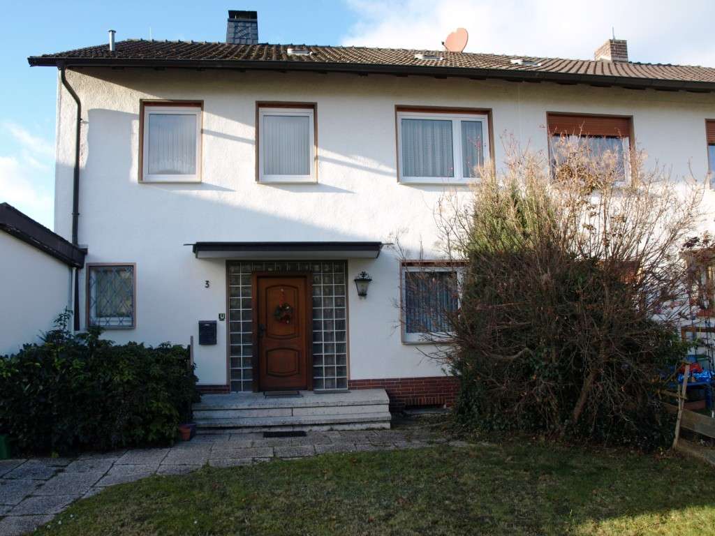 Immobilie in Bad Wildungen - Gepflegtes Einfamilienhaus mit Garage in Bad Wildungen - Bild 0