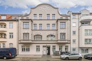Stilvoll möblierte 2-Zimmer-Wohnung mit durchdachtem Interior-Design – 47 m² Wohnkomfort – Die vollständige Adresse der Immobilie erhältst du vom Anbieter., 39108 Stadtfeld Ost, Magdeburg – Vorschaubild 1