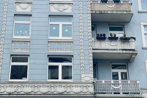 Attraktive, freistehende und sanierte Altbauwohnung im begehrten Winterhuder Szeneviertel