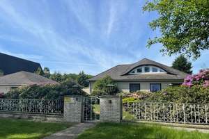 Zeitlos elegante Bungalowvilla in traumhafter Feldrandlage und bebaubares Grundstück – Die vollständige Adresse der Immobilie erhältst du vom Anbieter., 31535 Neustadt am Rübenberge – Vorschaubild 2