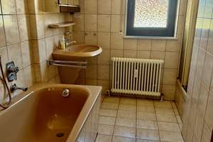 von privat: Gepflegtes Einfamilienhaus mit Einliegerwohnung in Zentrumslage von Stuttgart-Birkach – Birkheckenstraße 17a, 70599 Birkach-Nord, Stuttgart – Vorschaubild 17