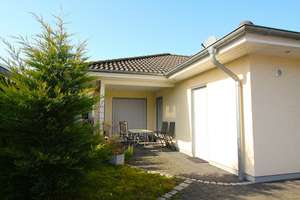 Treppensteigen war gestern! Top gepflegter, nahezu neuwertiger Bungalow auf schönem Sonnengrundstück – Die vollständige Adresse der Immobilie erhältst du vom Anbieter., 53919 Weilerswist – Vorschaubild 2