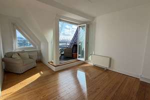 weiter Elbblick: großzügige Altbauwohnung – Die vollständige Adresse der Immobilie erhältst du vom Anbieter., 22767 Altona-Altstadt, Hamburg – Vorschaubild 2