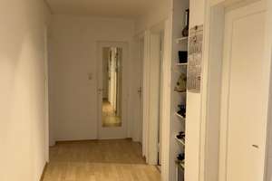 August bis Oktober befristete und schöne 2-Zimmer-Wohnung in Top Lage am Kurfürstenplatz  – Kurfürstenplatz 8, 80796 Neuschwabing, München – Vorschaubild 5