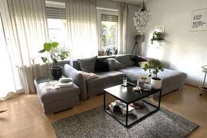 Bequeme, gepflegte Erdgeschosswohnung mit Balkon!