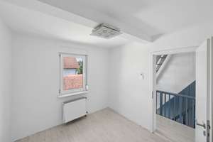 Ein tolles Zuhause - modernisiertes Einfamilienhaus – Die vollständige Adresse der Immobilie erhältst du vom Anbieter., 63477 Maintal – Vorschaubild 14