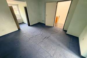 Renovierungsbedürftiges Reihenmittelhaus in sehr guter Wohnlage, 1 Garage, 90491 Nürnberg – Die vollständige Adresse der Immobilie erhältst du vom Anbieter., 90491 Schoppershof, Nürnberg – Vorschaubild 13