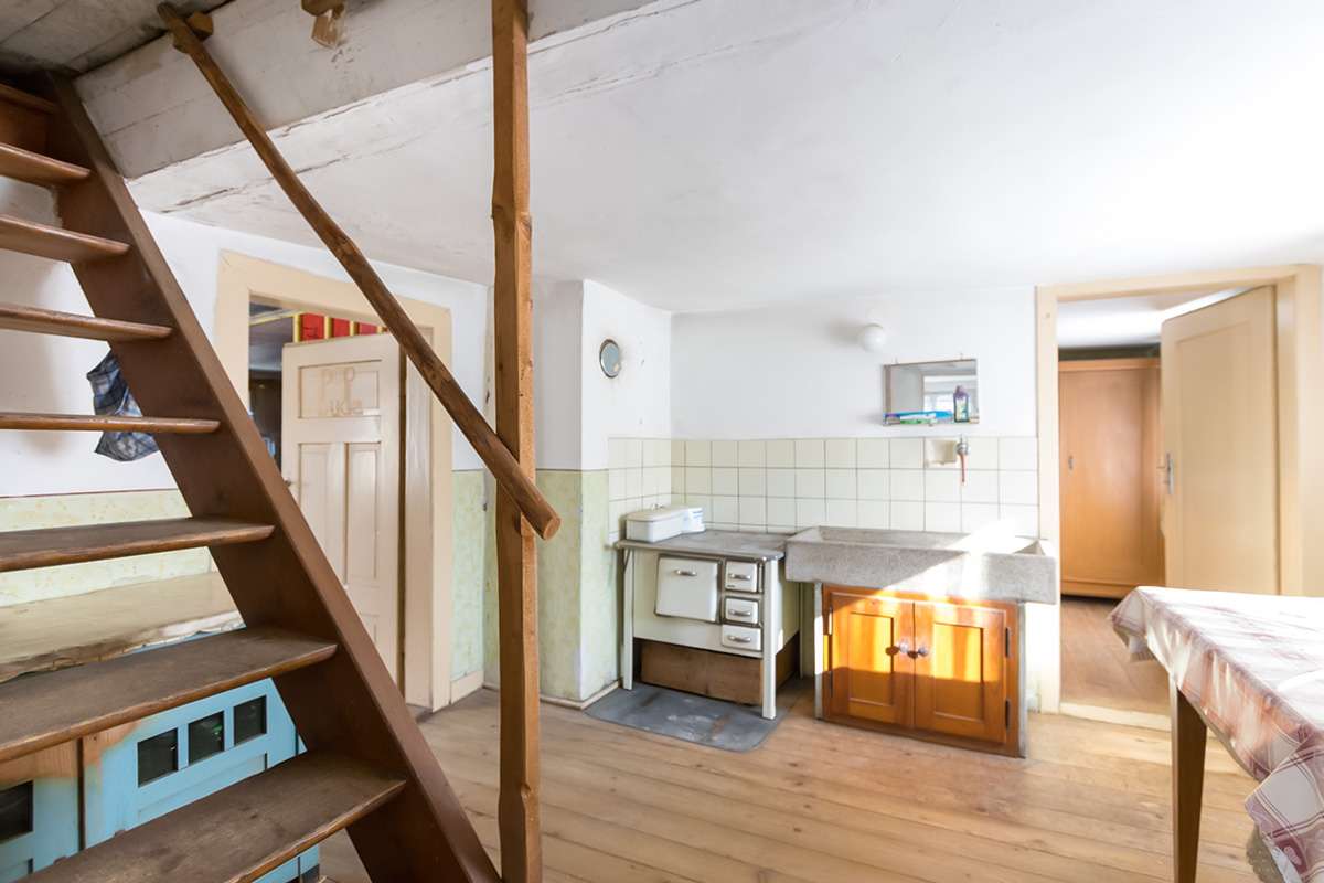 Immobilie in Sigmaringen - Bauernhaus • perfekt zum Sanieren, ca. 1.120 m² Grundstück im idyllischen Schmeiental - Bild 1