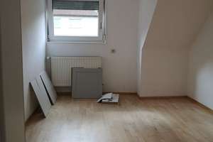 Helle 3,5-Zimmer-Altbauwohnung im Stuttgarter Westen mit schönem Ausblick & sehr guter Anbindung – Botnanger Straße 2, 70193 Kräherwald, Stuttgart – Vorschaubild 11