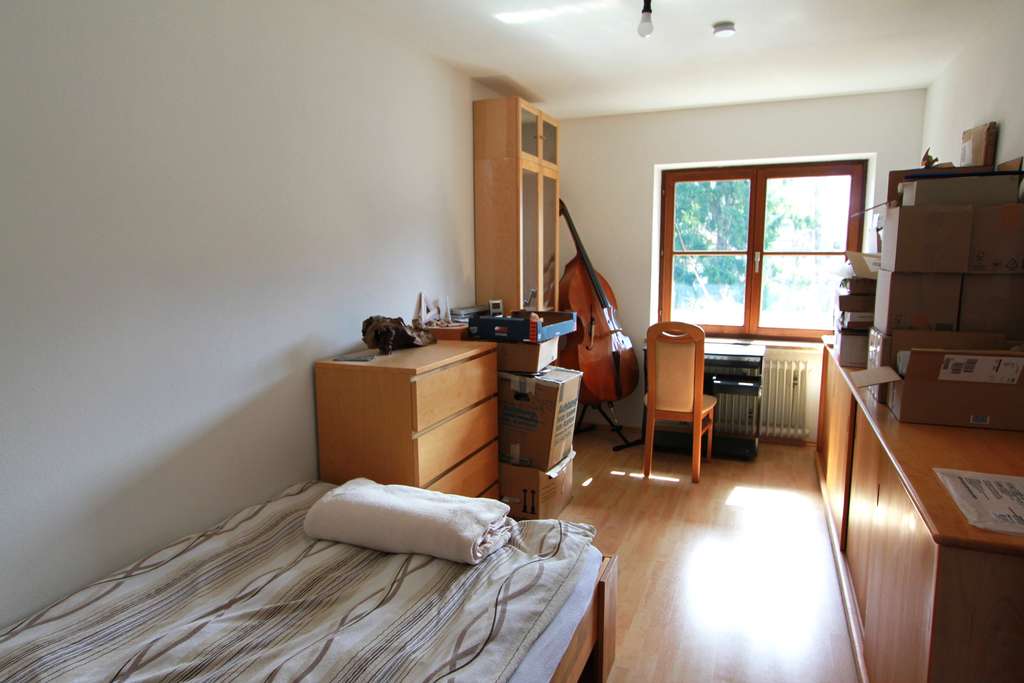 Immobilie in Bernau am Chiemsee - Lebenswerte, helle 3-Zi-Whg mit Bergblick, OG 1 - Bild 4