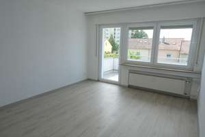 Hochwertig renovierte 4-Zimmer-Wohnung mit 2 Balkonen in Heilbronn  – 74074 Heilbronn, Heilbronn – Vorschaubild 3