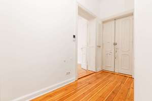 Stilvolle 3-Zimmer-Altbauwohnung mit 3,50 m Deckenhöhe und Kamin in bester Lage! – Uhlandstraße 129, 10717 Wilmersdorf, Berlin – Vorschaubild 9