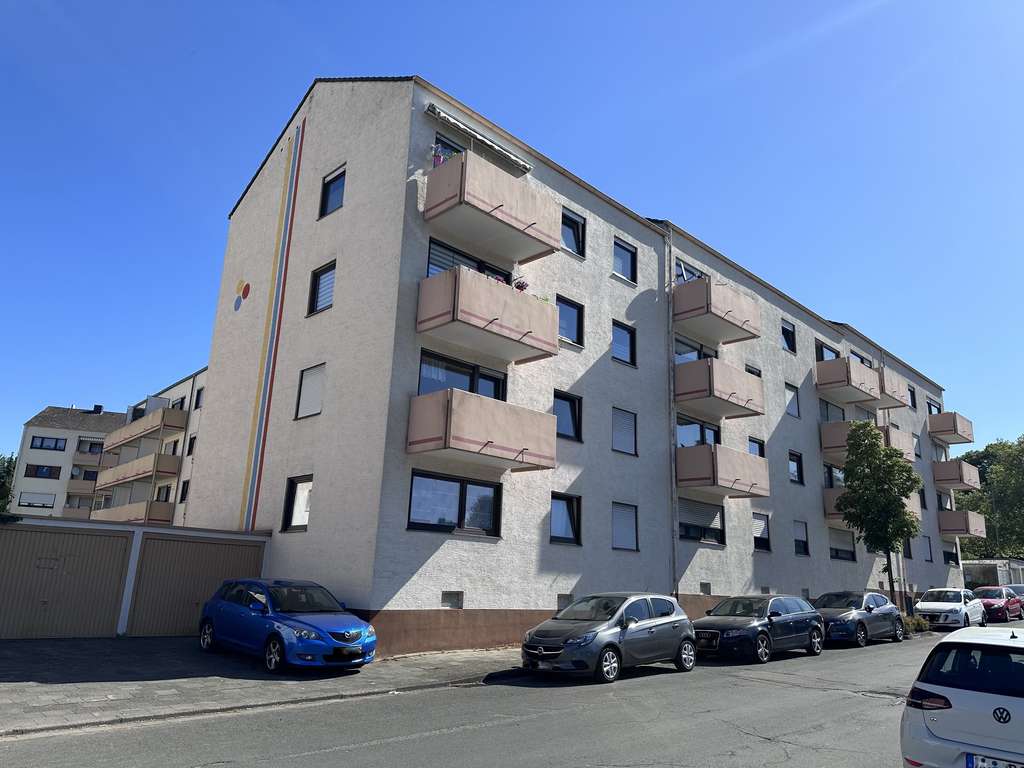 KL - Ost
Eigentumswohnung mit 2 Zi., Küche, Bad, Abstellraum, Balkon u. Garage