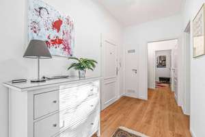 Sanierte und helle 3-Zimmer-ETW, sonnigen Balkon, Blick auf die Rehwiese, optional TG Platz – Die vollständige Adresse der Immobilie erhältst du vom Anbieter., 14129 Nikolassee, Berlin – Vorschaubild 6