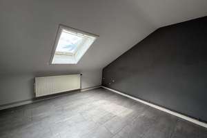 ***Drei Zimmer Dachgeschosswohnung***
