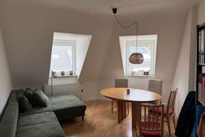 Charmante 2-Zimmer-Altbauwohnung in bester Lage von Nürnberg – ruhig, zentral und toller Hinterhof – Krellerstraße 7, 90489 Wöhrd, Nürnberg – Vorschaubild 8
