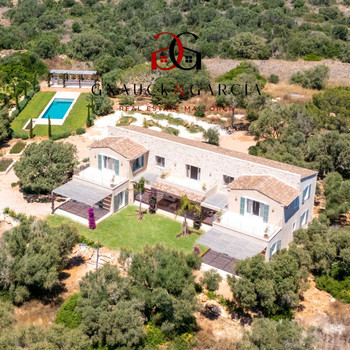 Exklusive Finca im modernen Stil mit Panoramablick, nahe Es Trenc