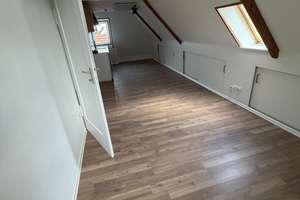 Wohnen mit Charakter: 2-Zimmer-Dachgeschosswohnung in Heilbronn – Im Jockele 5, 74080 Böckingen, Heilbronn – Vorschaubild 3