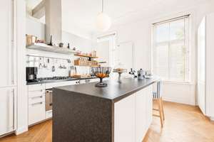 Altbau-Villa in Blankenese mit Panoramablick auf die Elbe und Aufzug auf allen Ebenen – Die vollständige Adresse der Immobilie erhältst du vom Anbieter., 22587 Blankenese, Hamburg – Vorschaubild 5
