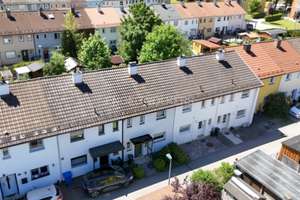 Viel Platz für Ihre Visionen: Substanzstarkes  Haus mit großem Garten in Kaufbeuren – Die vollständige Adresse der Immobilie erhältst du vom Anbieter., 87600 Kaufbeuren (Kernstadt), Kaufbeuren – Vorschaubild 1