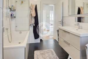Platz für Ihre ganze Familie -
Hochwertig saniert im modernen Stil! – Die vollständige Adresse der Immobilie erhältst du vom Anbieter., 44269 Berghofen, Dortmund – Vorschaubild 13