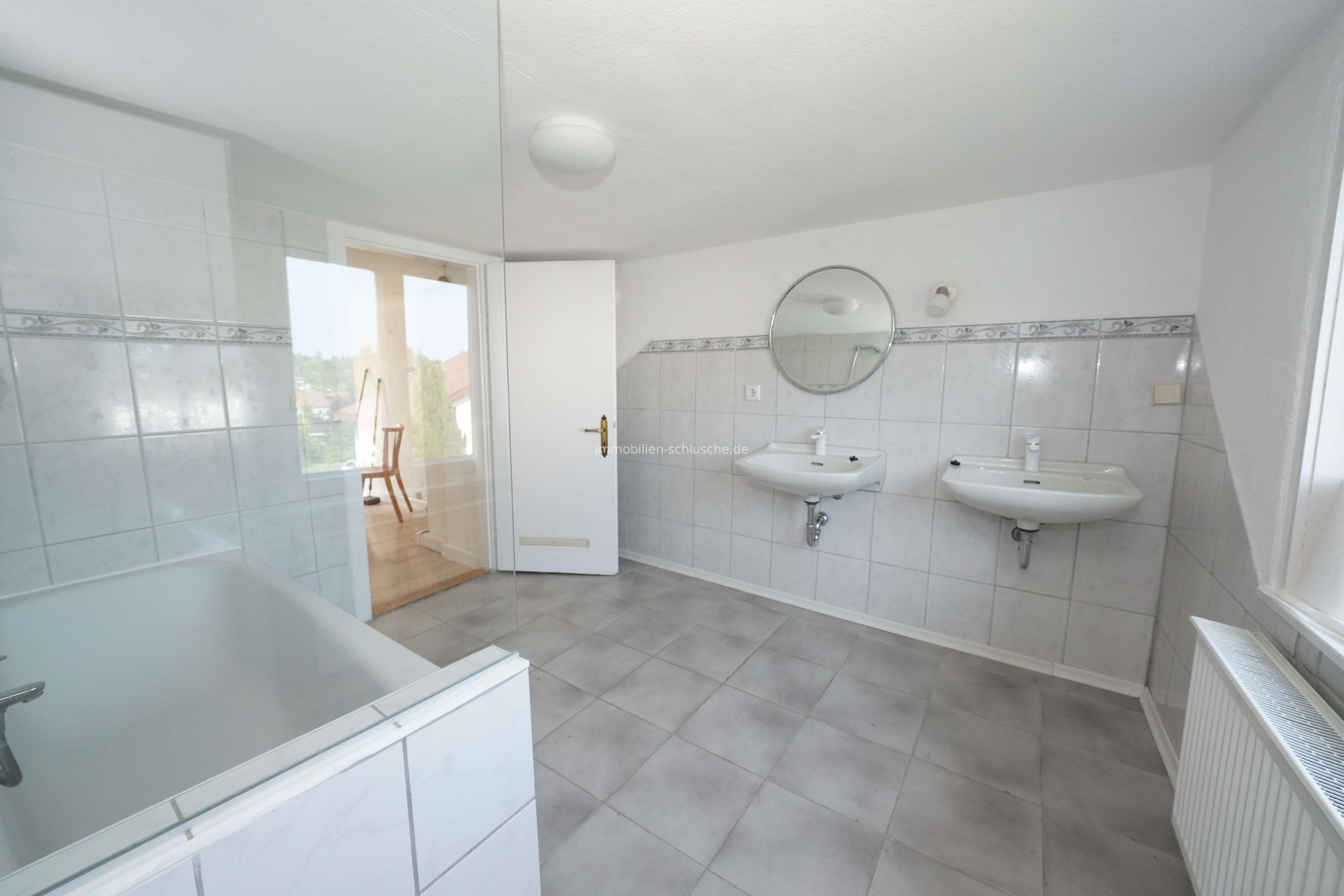 Immobilie in Lindenberg im Allgäu - Kaufpreissturz bei großem Zweifamilienhaus in Lindenberg als Weihnachtsgeschenk - Bild 13