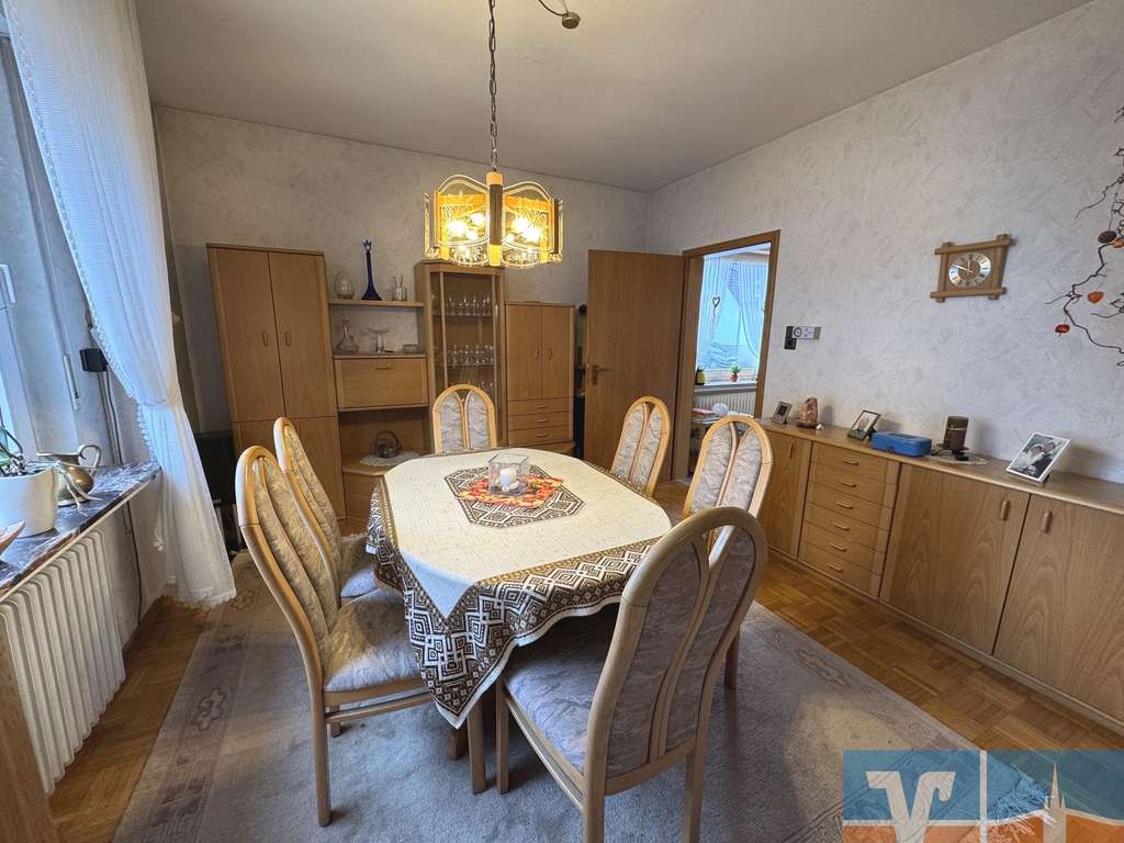 Immobilie in Menden - Menden: Charmante Stadtvilla mit zwei Wohneinheiten - Ideal für Familien oder Mehrgenerationenwohne - Bild 2